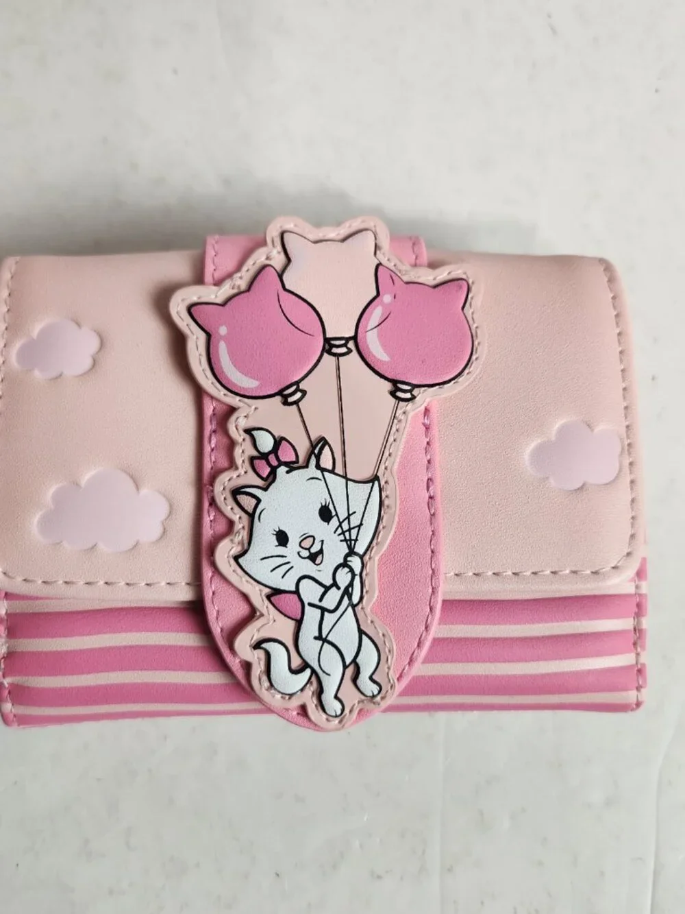 Loungefly Hard Tag Disney The Aristocats Marie with Balloons Snap Wallet NWT